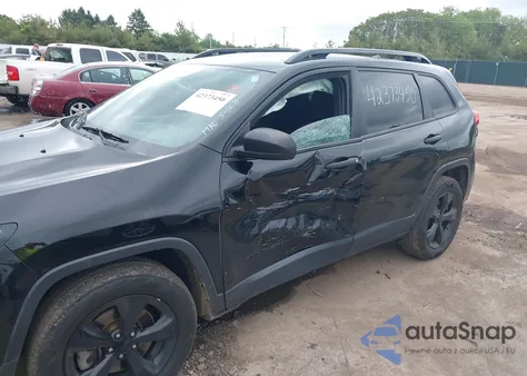 2017 Jeep Cherokee Altitude 4X4 from USA, damaged, VIN 1C4PJMABXHW544839